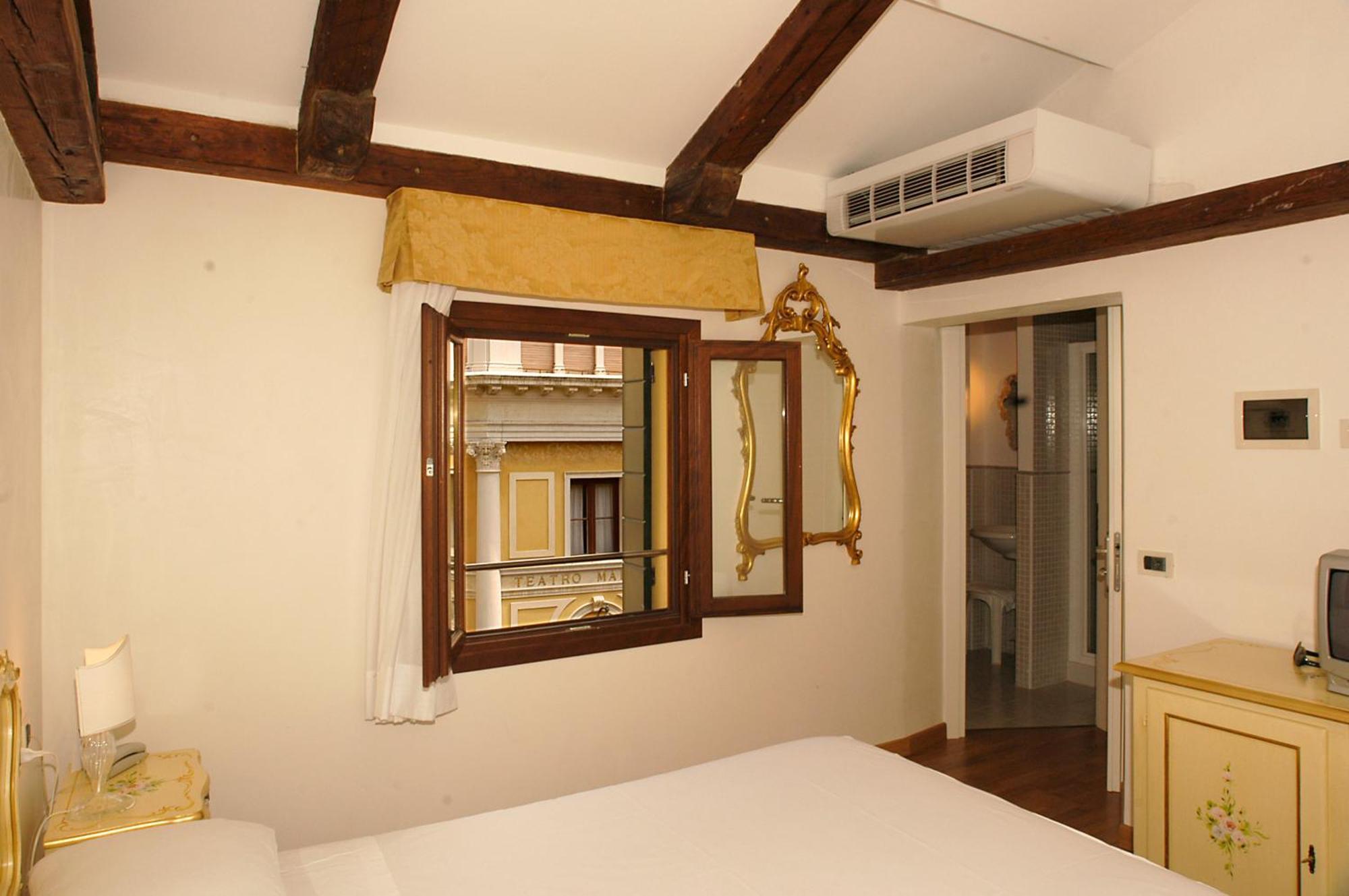 Hotel Malibran Βενετία Εξωτερικό φωτογραφία